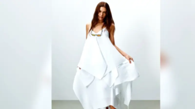 مجموعة شتاء 2026 لـ JW Anderson: احتفاء بالحرفية والتعاون في عالم الموضة