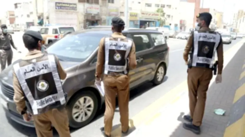 السلطات السعودية تعتقل 21,029 مخالفًا لقوانين الإقامة والعمل والحدود خلال أسبوع