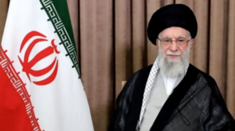 سيناتور أميركي يشعل الجدل بتصريحات حادة ضد حلفاء واشنطن بسبب التعامل مع إيران