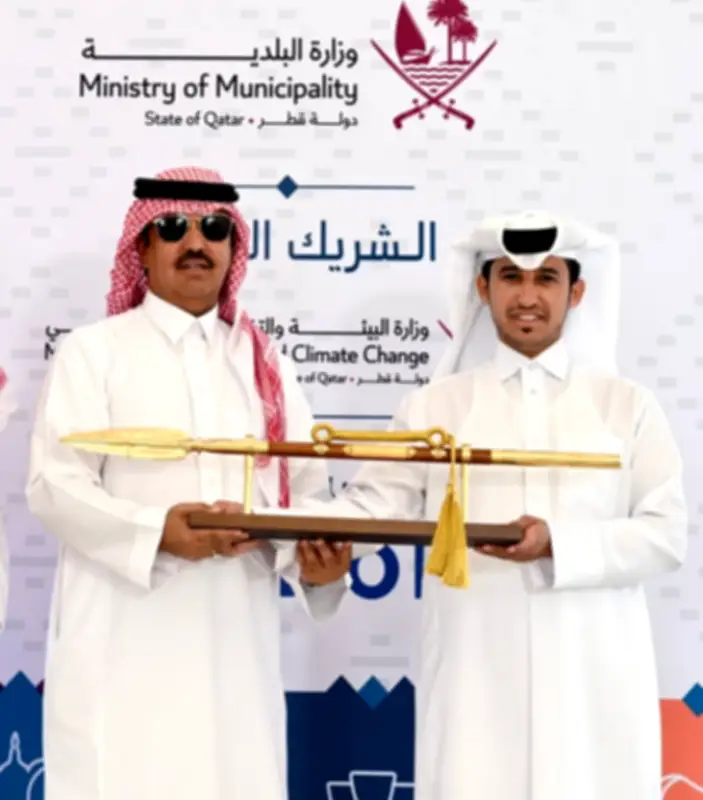 السعودي سيف الرسام يحصد الشلفا الذهبية وبي إم دبليو في مهرجان قطر للإبل