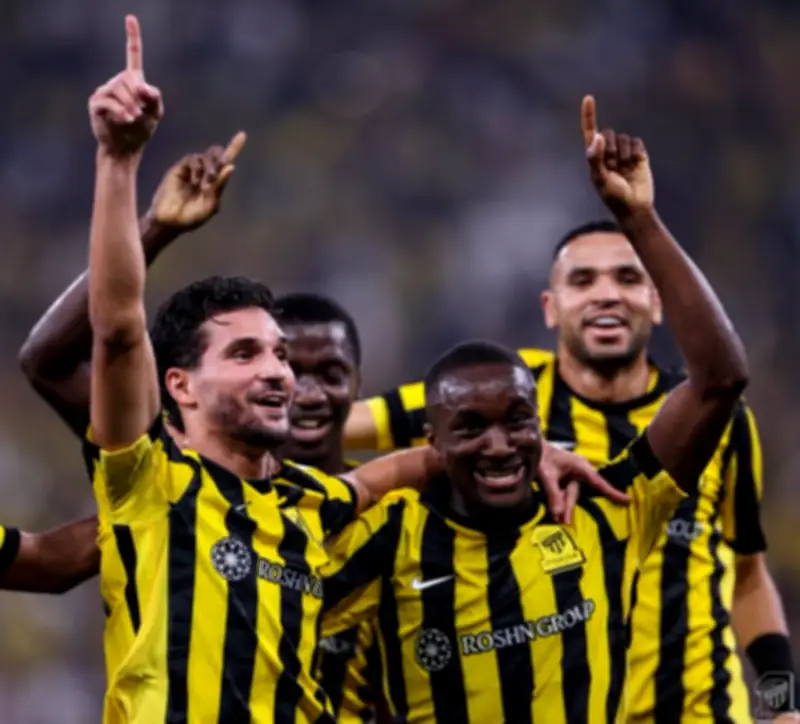 الاتحاد يهزم الشباك بسباعية تاريخية ويتأهل للأدوار الإقصائية في نخبة آسيا