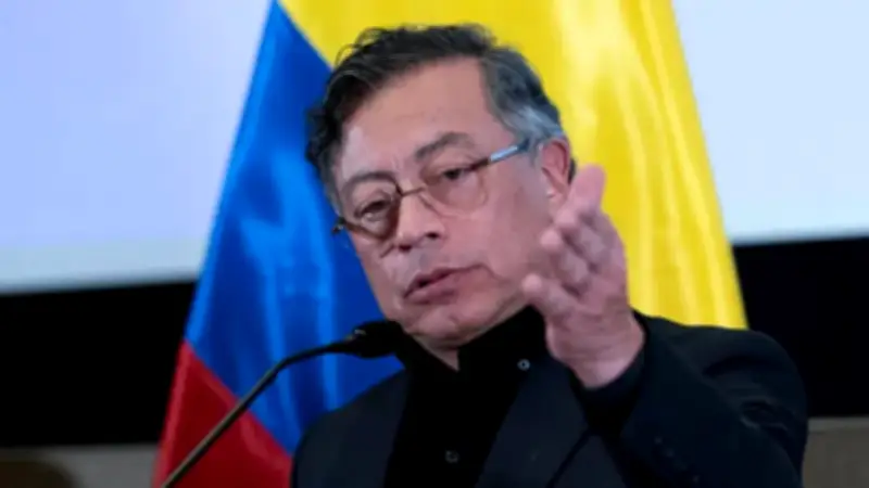 رئيس كولومبيا ينجو من محاولة اغتيال بعد تهديدات مهربي المخدرات ولقائه ترامب