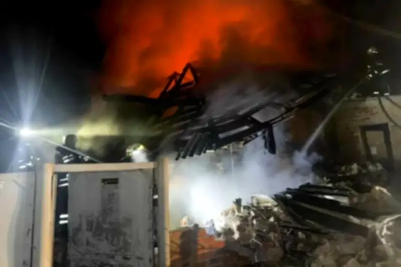 غارة روسية بطائرة مسيرة تقتل ثلاثة أطفال رضع وأبهم في أوكرانيا