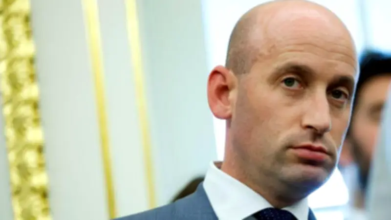 كواليس نفسية ترامب: المساعد ستيفن ميلر يقود سياسات الهجرة المثيرة للجدل