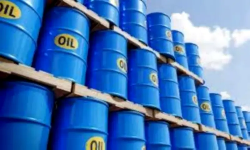 وكالة الطاقة الدولية تخفض توقعات نمو الطلب على النفط للعام الحالي وسط حالة عدم اليقين الاقتصادي