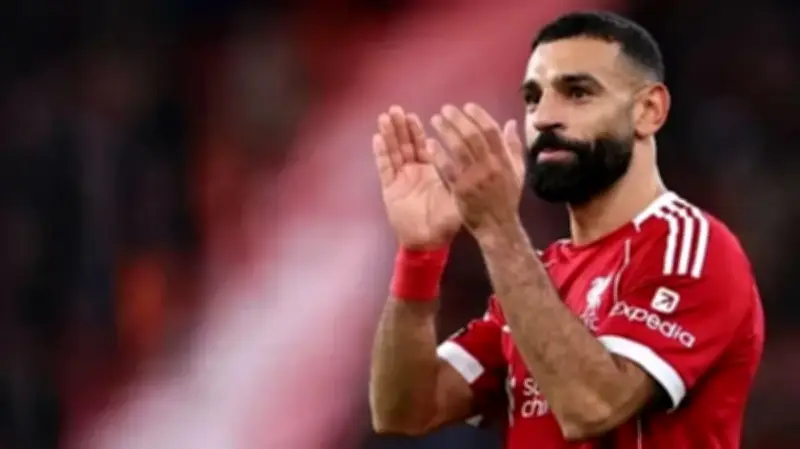 صلاح يكتب التاريخ: معادلة رقم جيرارد القياسي في صناعة الأهداف لليفربول