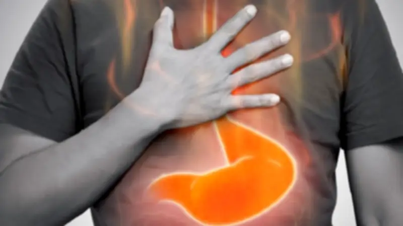 دراسة تحذر: الإفراط في مثبطات الحموضة قد يؤدي إلى فقر الدم وهشاشة العظام