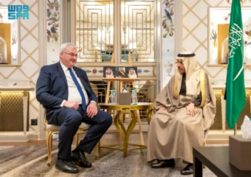 وزير الخارجية السعودي يلتقي نظيره الأوكراني على هامش مؤتمر ميونخ للأمن