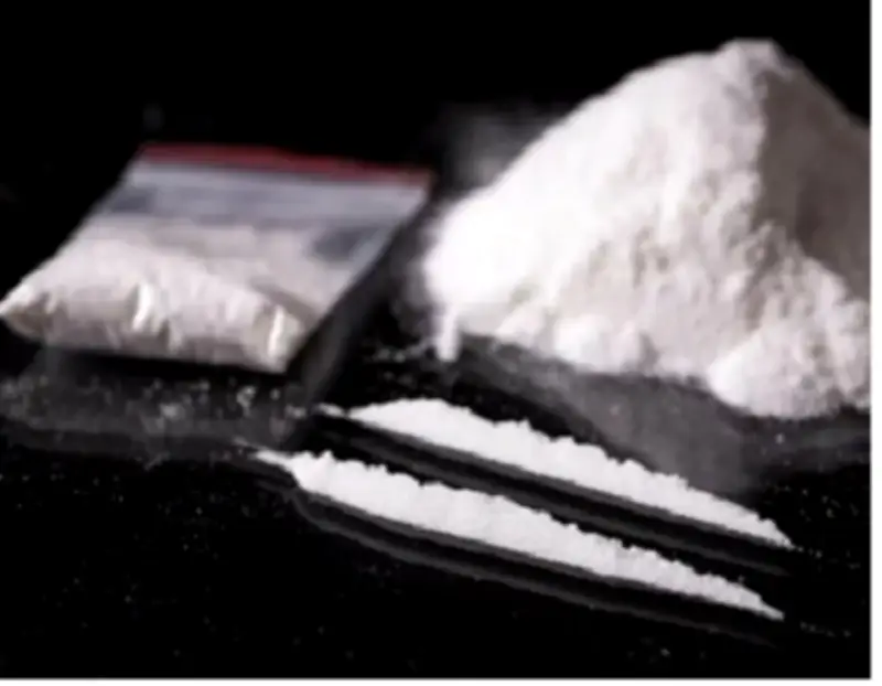 وزير الصحة الأمريكي يثير عاصفة سياسية باعترافه بتعاطي الكوكايين فوق المراحيض