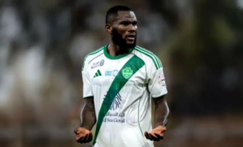 يوفنتوس الإيطالي يُجدد اهتمامه بضم النجم الأهلاوي فرانك كيسيه مع اقتراب نهاية عقده