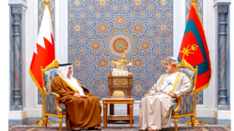 سلطان عُمان يستقبل ولي عهد البحرين في لقاء يُعزز التعاون الثنائي بين البلدين