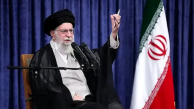 إيران تستبعد أوروبا من المفاوضات النووية وتؤكد استعدادها لتقديم تنازلات مقابل رفع العقوبات الأمريكية