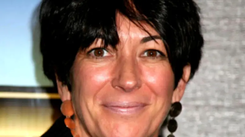 غيسلين ماكسويل تلوح بكشف الحقيقة مقابل العفو الرئاسي من ترامب في قضية إبستين