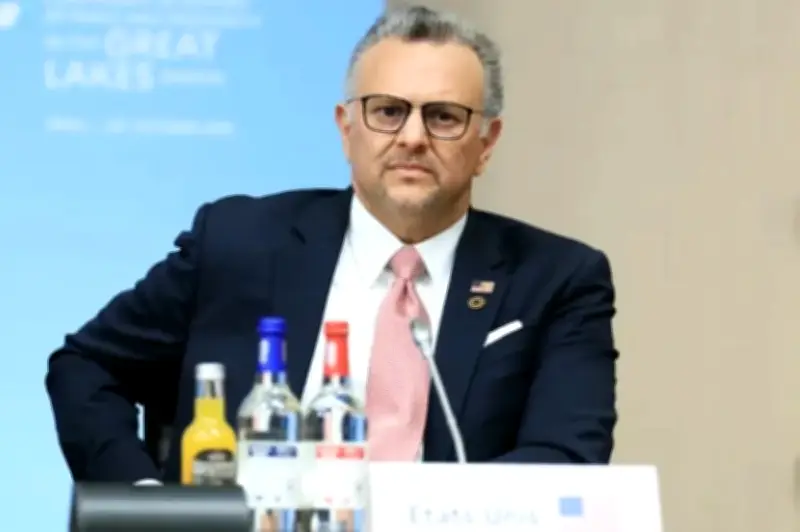 القمة الأفريقية تطالب بوقف إطلاق النار في السودان وتدعو لهدنة إنسانية عاجلة