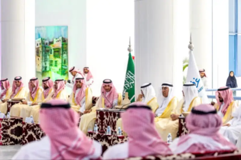 وزير السياحة يلتقي مستثمري مكة المكرمة لتعزيز جاهزية القطاع قبيل رمضان والحج