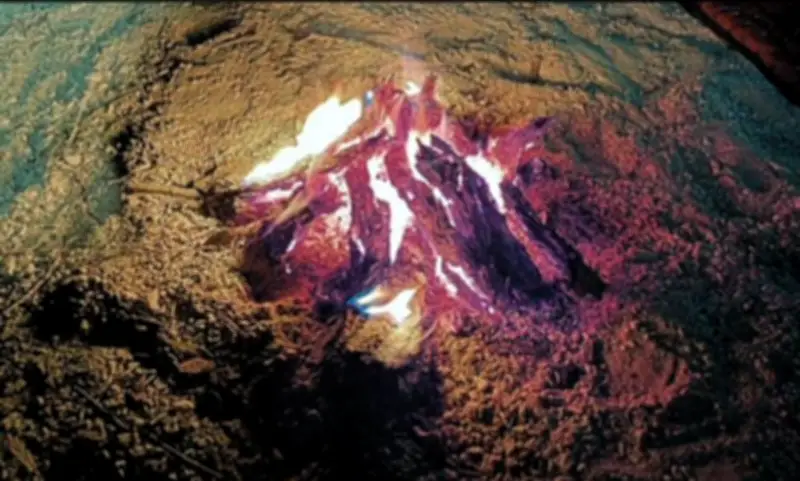 القوات الخاصة للأمن البيئي تضبط مخالفاً في محمية طويق الطبيعية لإشعال النار في مناطق غير مخصصة