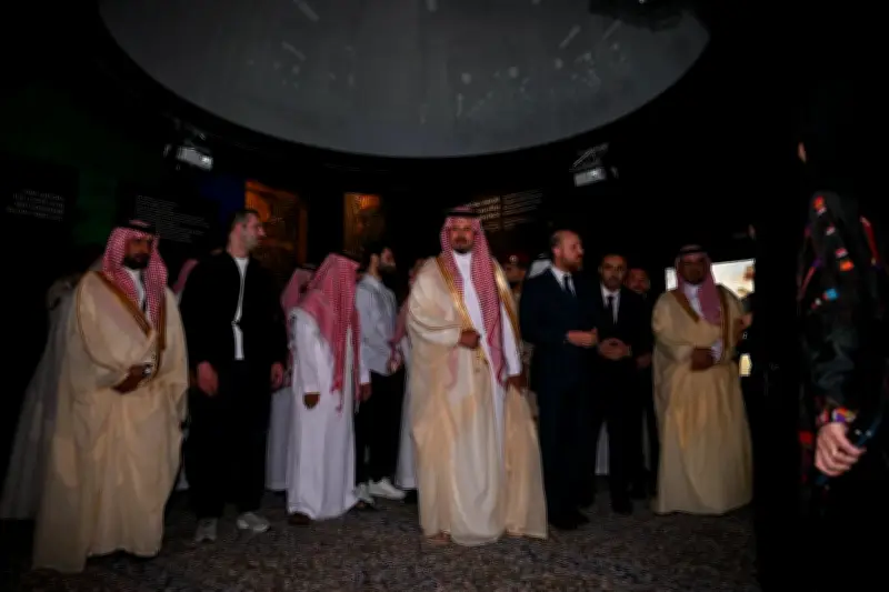 أمير المدينة المنورة يفتتح معرض الهجرة على خطى الرسول بجوار مسجد قباء