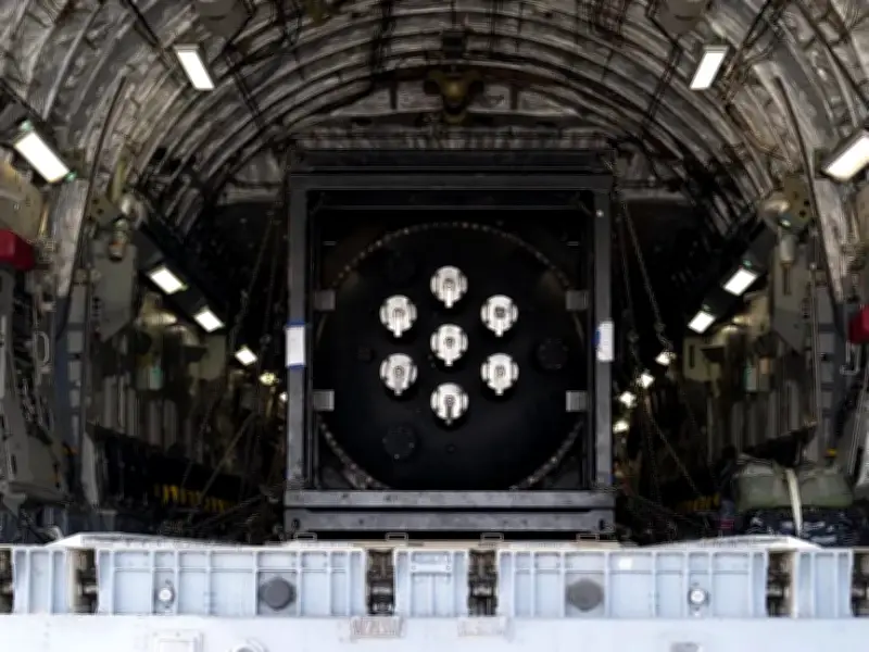 البنتاجون ينقل مفاعلاً نووياً تجريبياً بين القواعد الجوية الأمريكية لإجراء اختبارات حاسمة