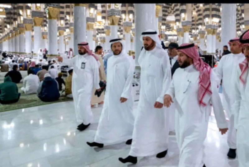 وزير الحج والعمرة يتفقد جاهزية الحرمين الشريفين لاستقبال ضيوف الرحمن في رمضان