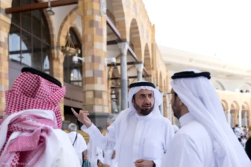 وزير الحج والعمرة يتفقد استعدادات الحرمين الشريفين لاستقبال شهر رمضان