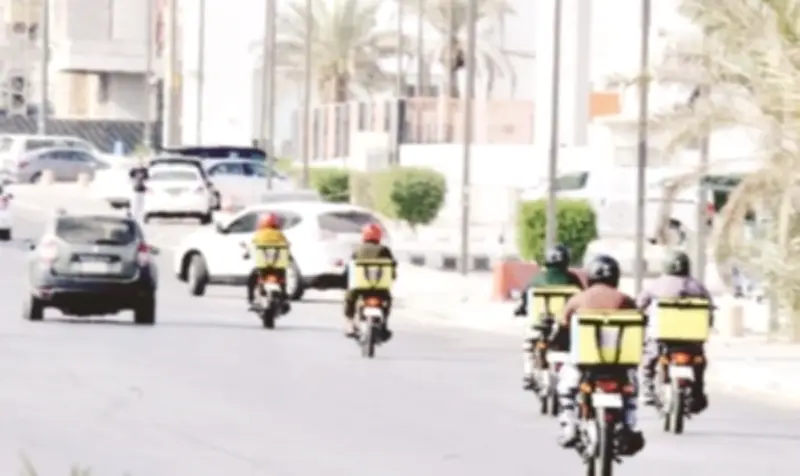 مقترح جديد: إلزام سائقي الدراجات الآلية باجتياز اختبار كفاءة وخلو من السوابق