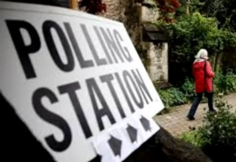 بريطانيا تتراجع عن تأجيل الانتخابات المحلية بعد ضغوط قانونية