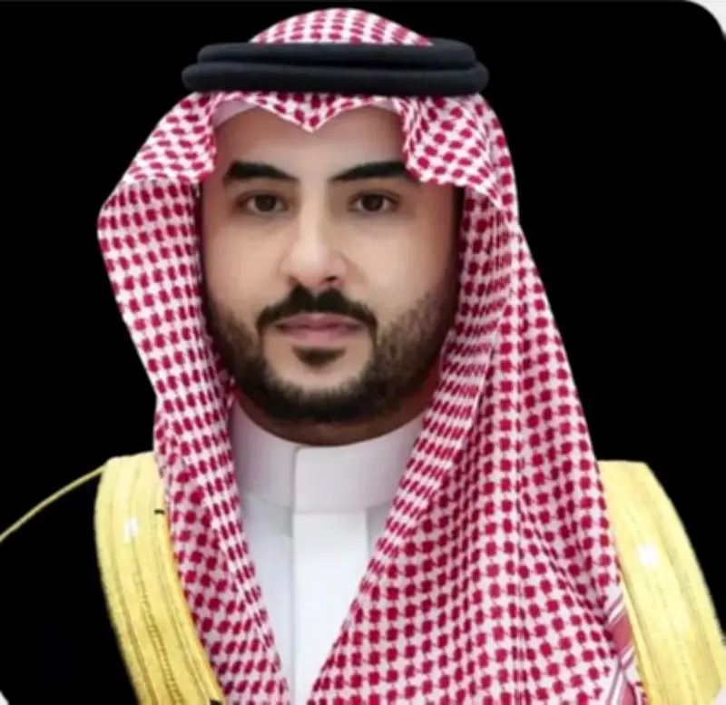 وزير الدفاع الأمير خالد بن سلمان يرفع التهنئة للقيادة بمناسبة شهر رمضان المبارك