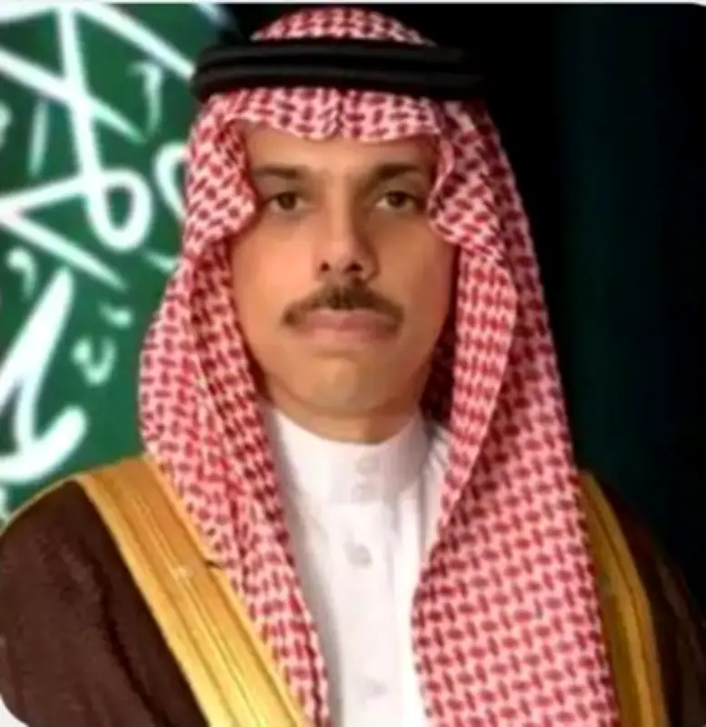 وزير الخارجية يرفع التهاني للقيادة والشعب بمناسبة حلول شهر رمضان المبارك