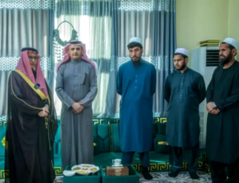 أفغانستان تسلّم ثلاثة جنود باكستانيين إلى وساطة سعودية بعد اشتباكات حدودية