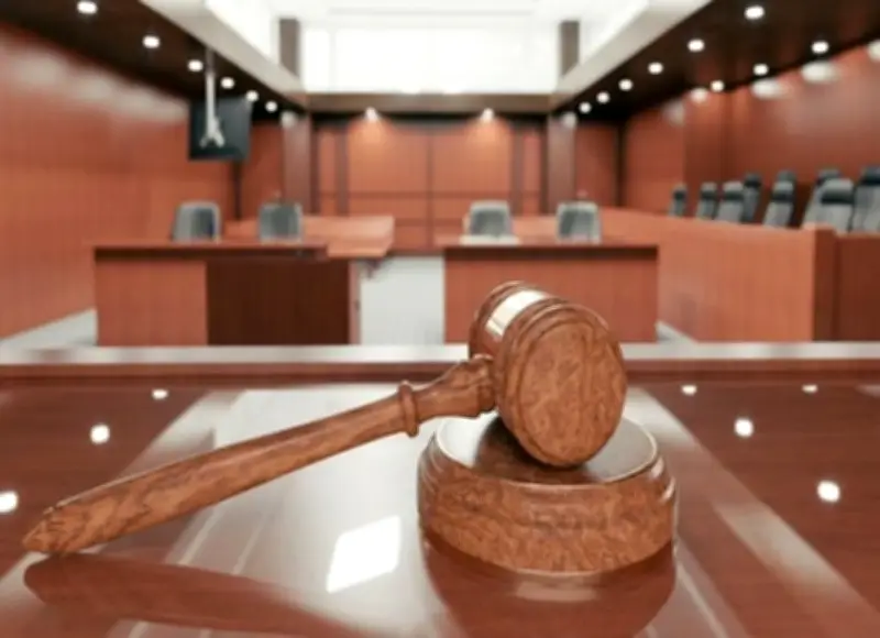 محكمة كويتية تقضي بحبس مشهورة وزوجها سنتين في قضية مخدرات مع وقف التنفيذ