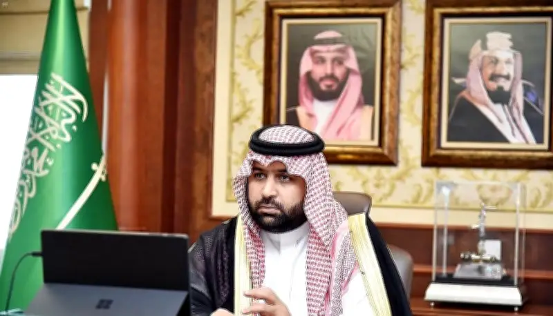 أمير جازان يدشن حملة "الجود منا وفينا" لتأمين المساكن للمواطنين المستحقين