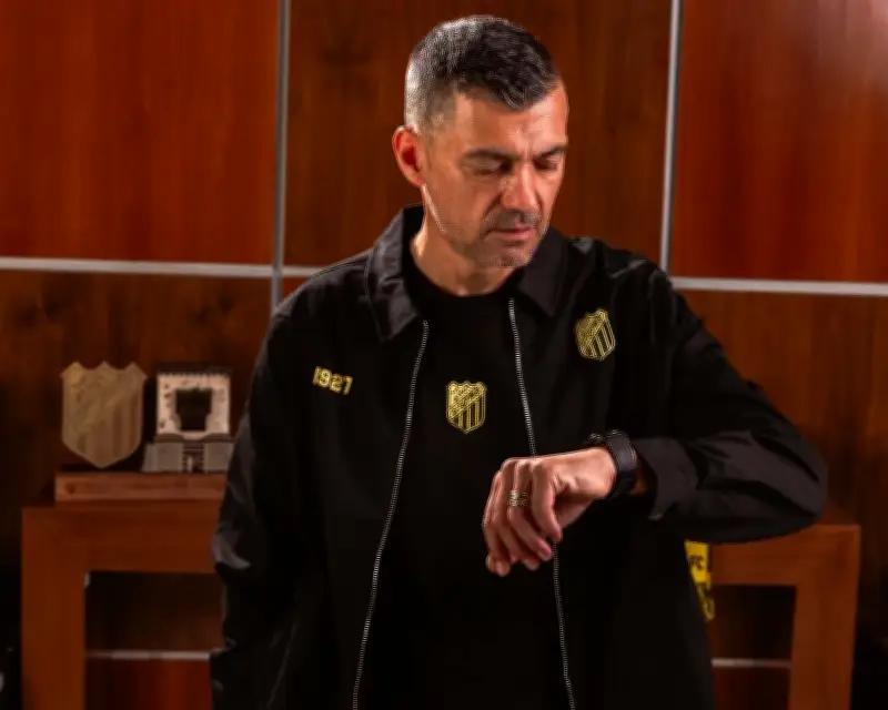 غيابات مؤثرة تهدد أداء الاتحاد قبل مواجهة الهلال في كلاسيكو دوري روشن