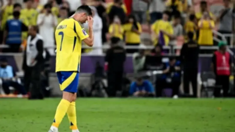 لماذا يتحدث رونالدو مع نفسه؟ خبير نفسي يكشف سر الحديث الذاتي في كرة القدم