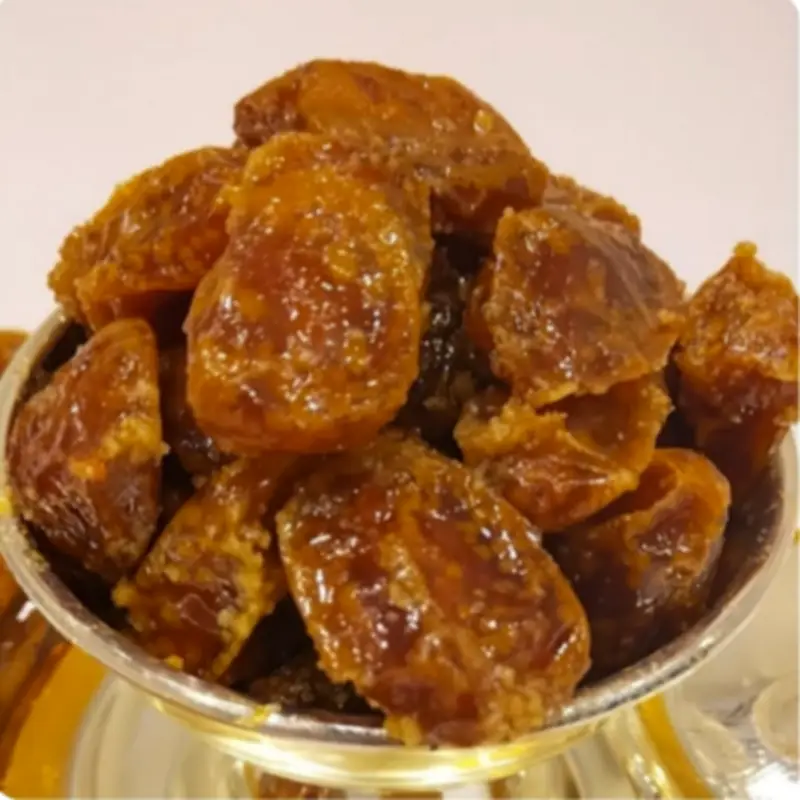 الرطب أم التمر؟ مقارنة شاملة للمكونات والفوائد وأبرز الأنواع في المملكة