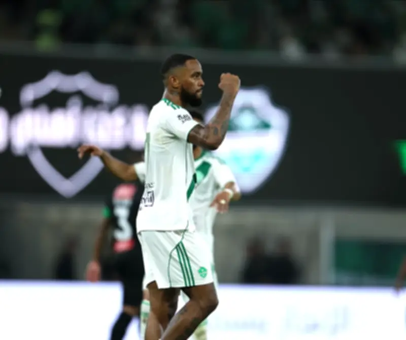 الأهلي يقلب الطاولة ببرباعية على النجمة ويصعد للوصافة في دوري روشن