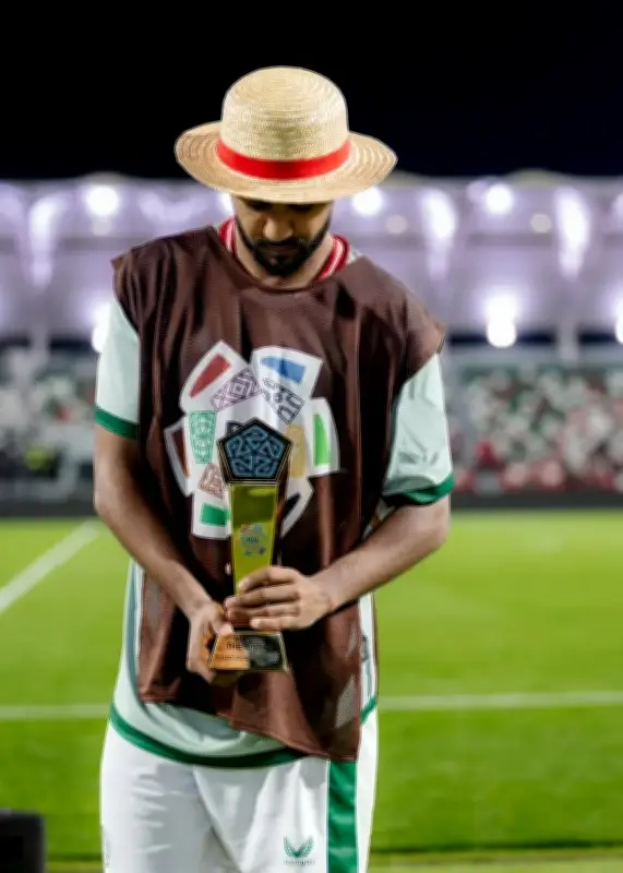 خالد الغنام يقترب من رقم سالم الدوسري في دوري روشن السعودي