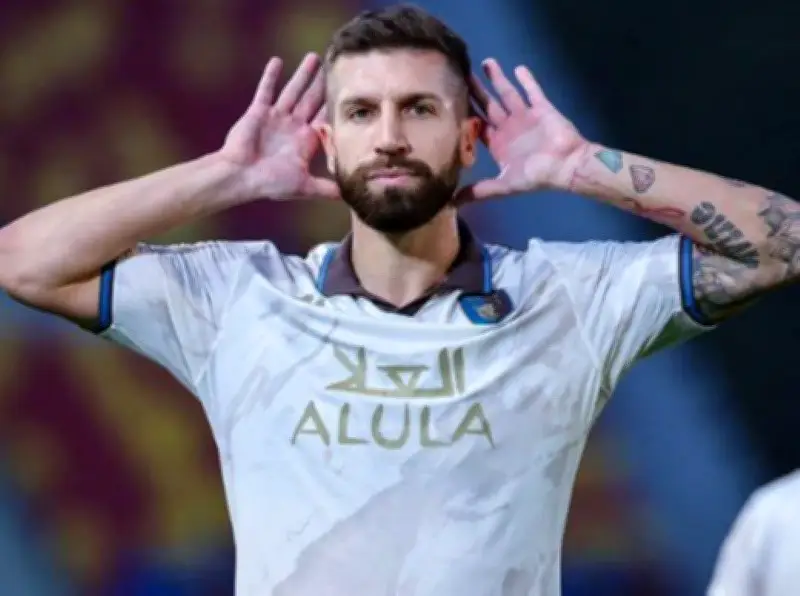 مختص قانوني: مشاركة لاعب العلا غير صحيحة ويضع النادي في موقف حرج