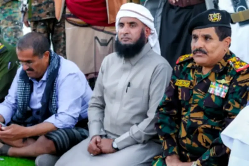 مأدبة إفطار كبرى في عتق تجسد التلاحم بين التحالف العربي والمجتمع اليمني