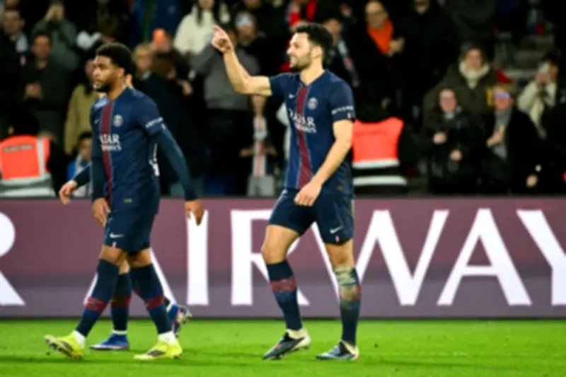 سان جرمان يستعيد صدارة الدوري الفرنسي بثلاثية نظيفة على متز