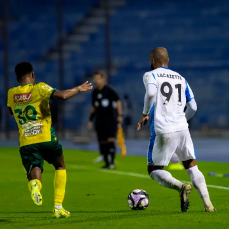 انقطاع التيار الكهربائي يوقف مباراة نيوم والخليج في الدمام بشكل مفاجئ