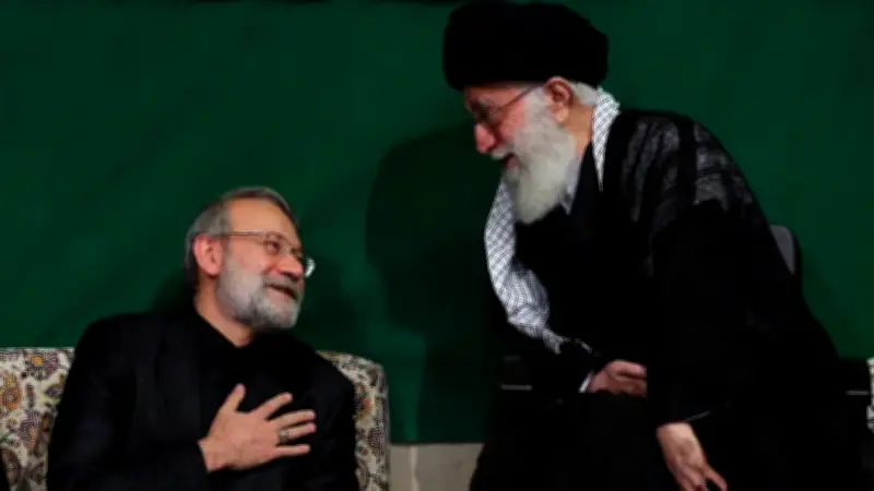 إيران تستعد لسيناريو اغتيال المرشد خامنئي بتعيين لاريجاني مركزاً للقرار التنفيذي