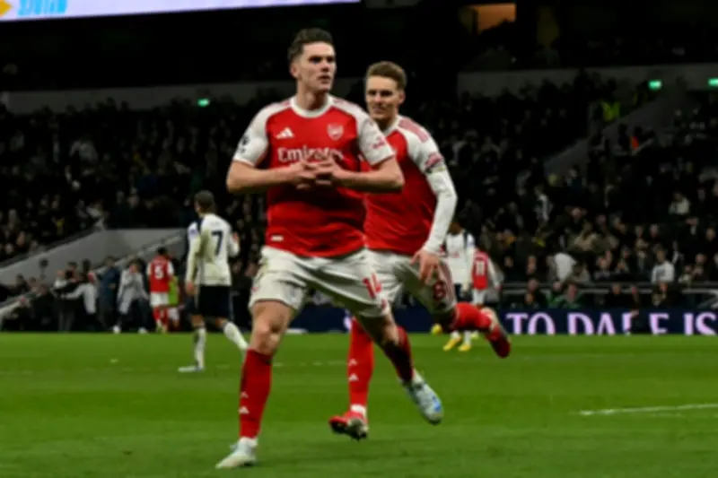 يوكيريس: فوز أرسنال على توتنهام هو الرد الأمثل على المنتقدين بعد تعثر الفريق