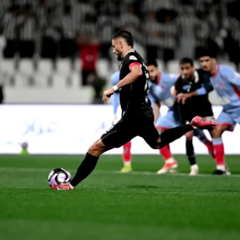 كاراسكو يبرر منع حمدالله من ركلة الجزاء: مصلحة الشباب فوق كل اعتبار