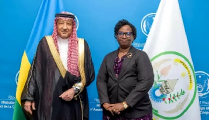 نائب وزير الخارجية السعودي يلتقي نظيره الرواندي في كيجالي لتعزيز التعاون الثنائي