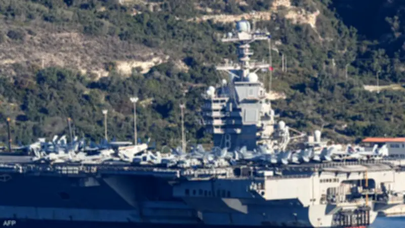 أضخم حاملة طائرات أمريكية ترسو في اليونان في طريقها للشرق الأوسط