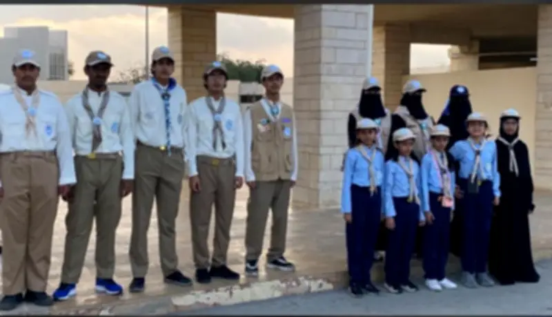 تعليم الطائف يواصل خدمة المعتمرين بميقات السيل الكبير ويجسد روح التطوع