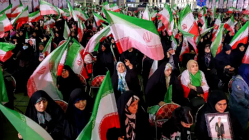 الواشنطن بوست: التغيير في إيران سيأتي من الشعب وليس من الضربات العسكرية الأمريكية