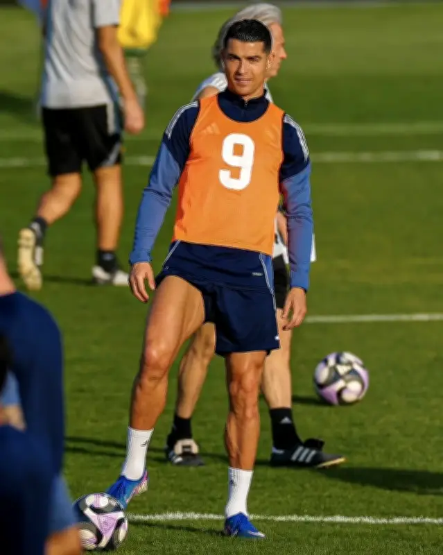 استقالة صادمة في هارفارد: لاري سامرز يتقاعد بعد فضيحة وثائق إبستين