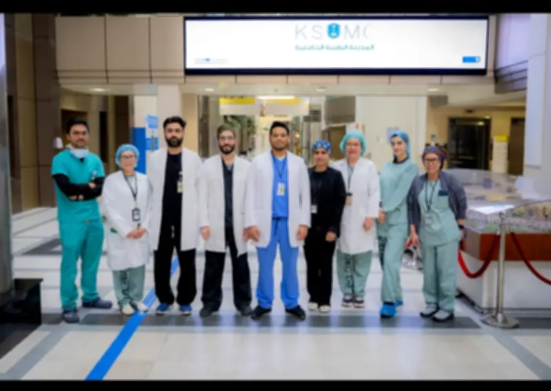 فريق طبي بجامعة الملك سعود يحقق إنجازاً عالمياً باستئصال الرحم بتقنية روبوتية متقدمة