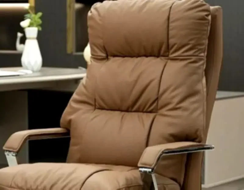 كراسي رؤساء الأندية: بين غضب الجماهير وتراجع النتائج، اختبار حقيقي للقيادة